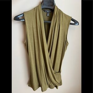 NWOT Banana Republic size small